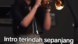 Amazing sing Terompet sangka kala yang begitu indah