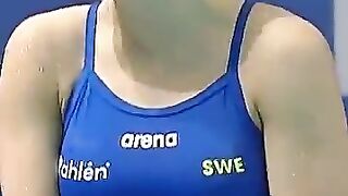 Emilia Nilsson Garip super beautiful perfect dive