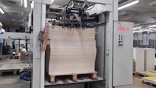 Bobst SP 102-E- cutting machine