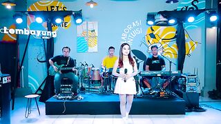 Diva Hani - Sisa Sisa Cinta (Live Electone Lembayung Music) - Cinta Yang Dulu Pernah Bersemi