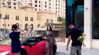 Girl vs lamborghini