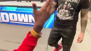 Roman Reigns cousin Jimmy Uso meet Their fans at Ringside on Smackdown ❤️.mp4