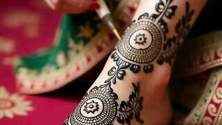 New mehndi design foot