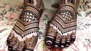 Best new mehndi design