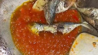 Sambal ikan pedas