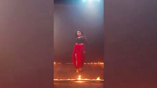 Indian Girl Shubhangi Jaiswal Dance