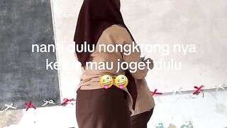 Ketua mau joged dulu