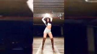 Indian Girl Siya Sharma Dance