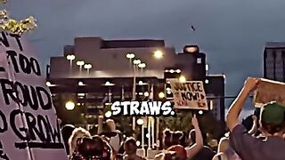 Trump & Straws ???????? Follow for more content ! #trump #straws #usa #us2024 #biden #shorts.f243.webm