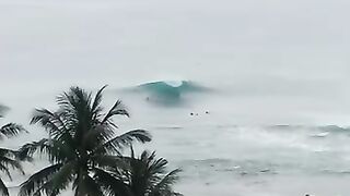 SALAH SATU SURVING TERBAIK DI INDONESIA. TANJUNG SETIA. PESISIR BARAT. LAMPUNG