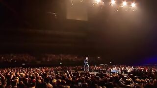 Johnny Hallyday - Je te promets (Rester Vivant Tour)