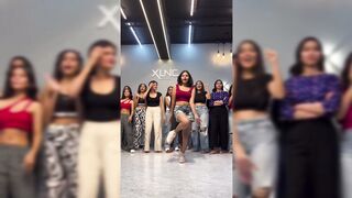 Indian Girl Reeya Kavediya Dance