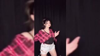 Indian Girl Sapna Taneja Dance