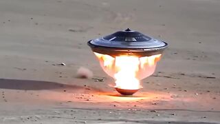 UFO terbakar karena api!