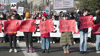 Serbia protesters block bridge, roads to mark 100 days since canopy collapse.