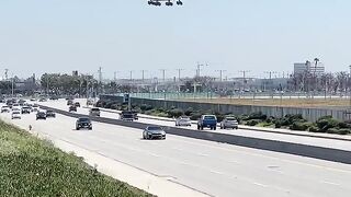 Qantas A380 landing at LAX