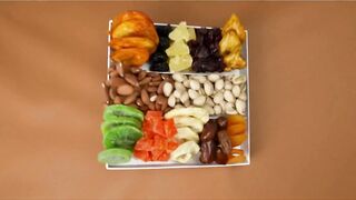 Premium Dried Fruits & Nuts Gift Basket – Healthy Gourmet Snack Box for Ramadan, Holidays & Special Occasions!