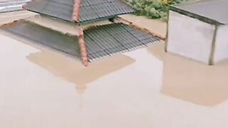 Masya Allah Banjir ketinggian 10 Meter di Jati Asih Bekasi