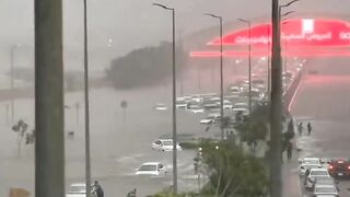 Heavy rain in jeddah