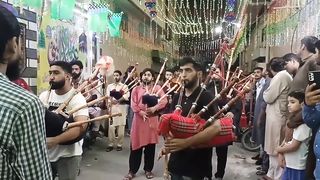 Junoon group performance in the street of Sialkot