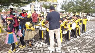 Penampilan Peserta Kirab Lomba Marching Band Tingkat RA Se Kalteng Tahun 2023