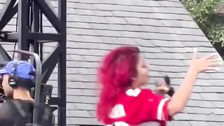 Jasmine Sandlas best performing live in New York