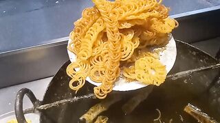 Snake wali garama garam jalebi