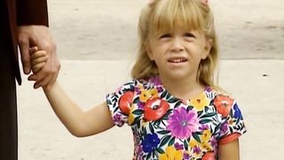 Michelle's First Day OF Kindergarten [Full house]