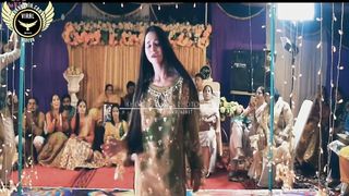 Pakistani Tiktoker Girl Ayesha Mano Full Dance Video HD - Mera Dil Ye Pukare Aaja - 2022 - Okara 2